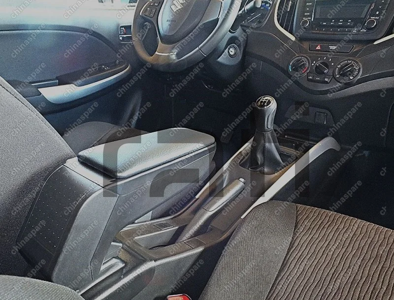 V00914 Подлокотник ARMSTER S BLACK SUZUKI BALENO 2016-