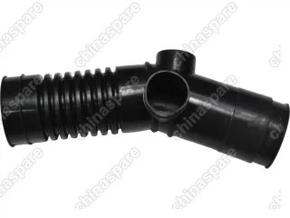 Патрубок воздушный Toyota Hiace / Regius Ace