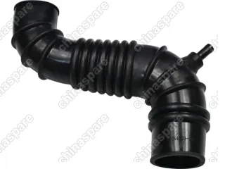 Патрубок воздушный Mitsubishi Pajero 83-91 4D56