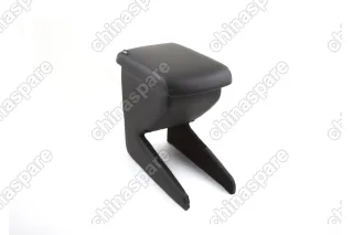 REST789014 Автоподлокотник RESTIN для LADA 4х4 5d V1, 1995-, черный, экокожа