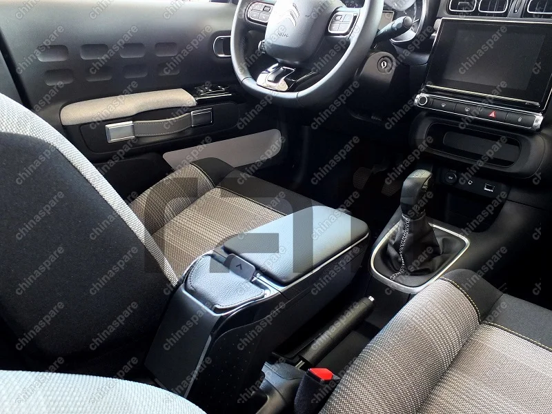 V00934 Подлокотник ARMSTER 2 BLACK CITROEN C3 2017-