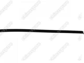 Молдинг крышки правый Volkswagen Passat B5 1996-2005 (уценка)