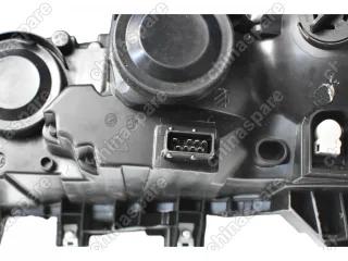 Фара головного света правая Geely Emgrand (уценка)