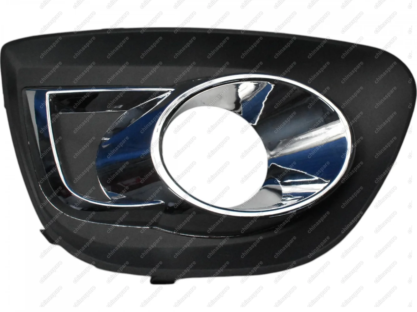 Накладка противотуманной фары правая Great Wall Hover M4