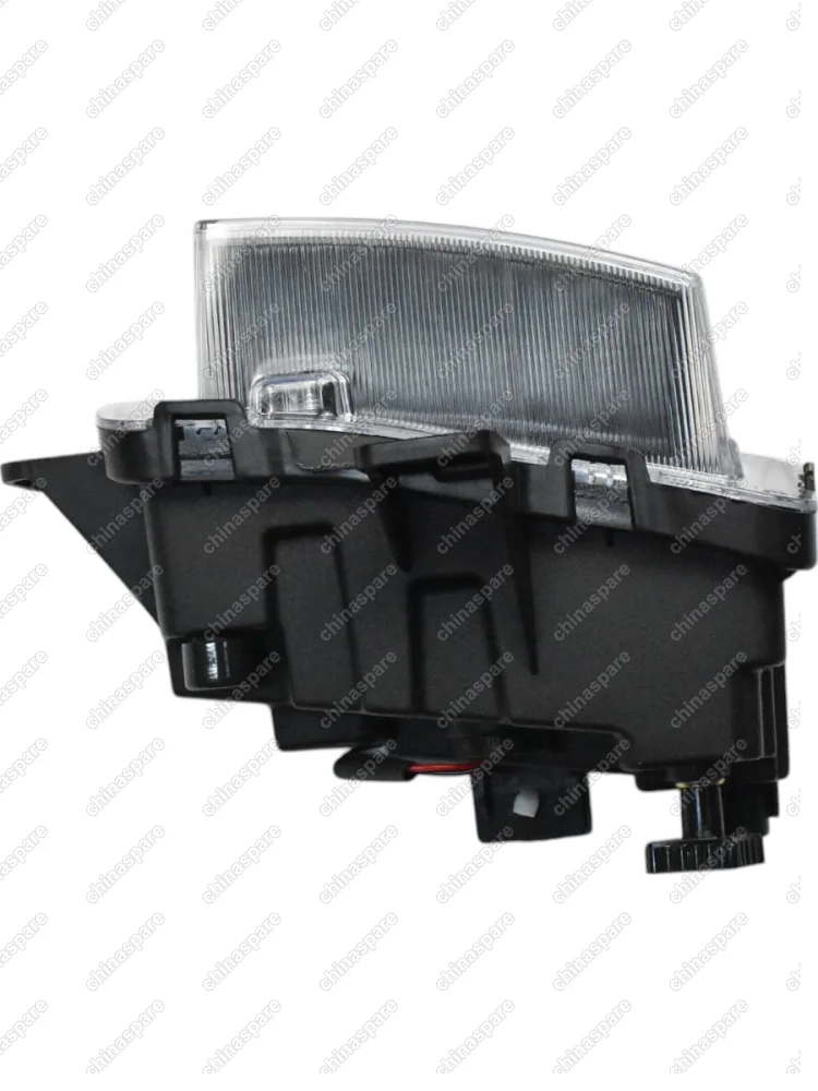 Фара противотуманная левая Geely Coolray