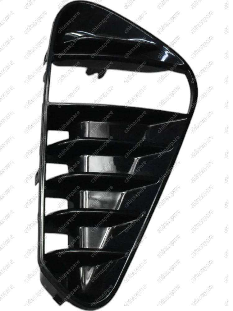 Накладка противотуманной фары передняя правая Geely Coolray