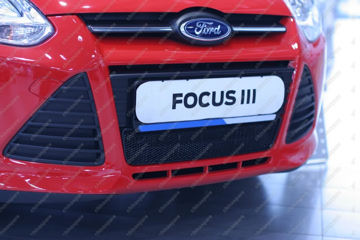 Сетка на бампер внешняя для FORD Focus III 2011-2015, черн., 15 мм