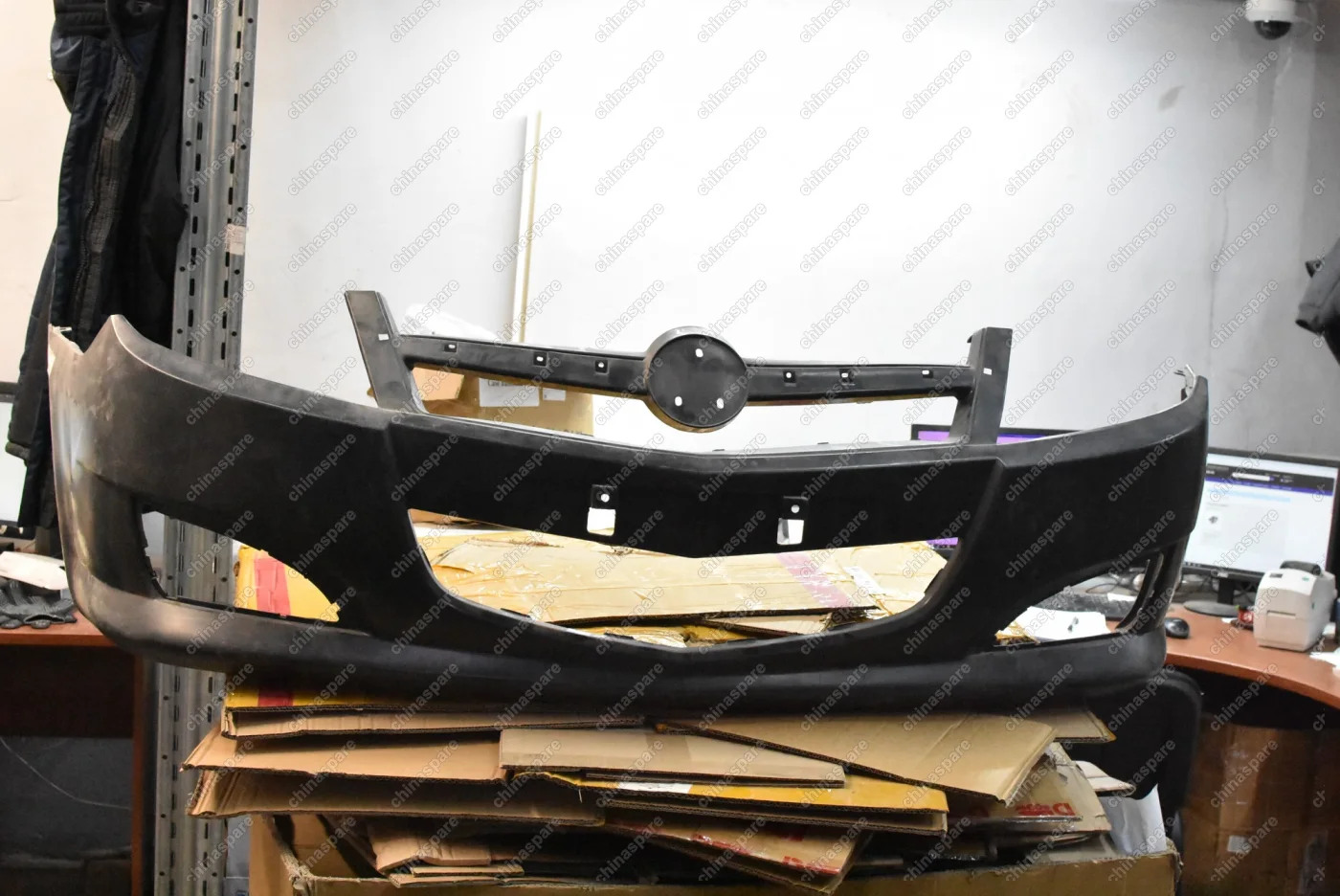 Бампер передний Geely MK Sedan (уценка)