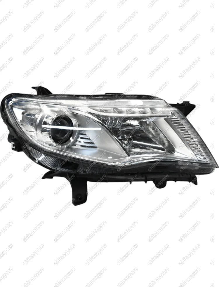 Фара головного света правая Geely Atlas (уценка)