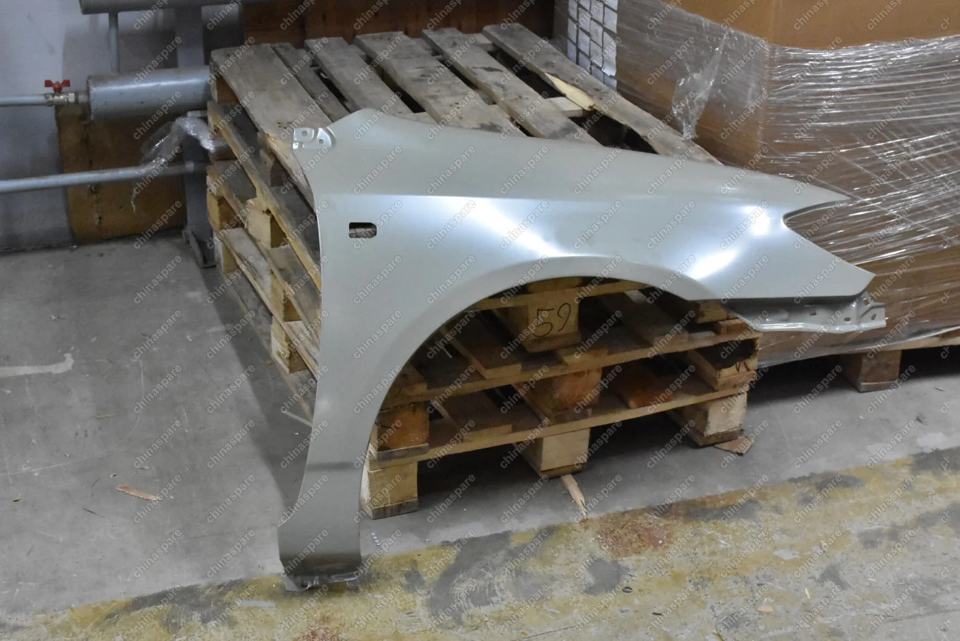 Крыло переднее правое SIMYI BYD F3, F3R (уценка)