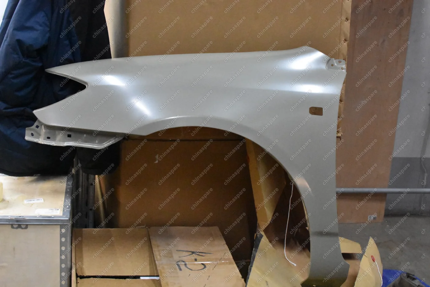 Крыло переднее левое SIMYI BYD F3, F3-R (уценка)