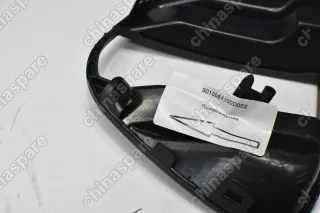 Накладка противотуманной фары передняя левая Geely Coolray (уценка)