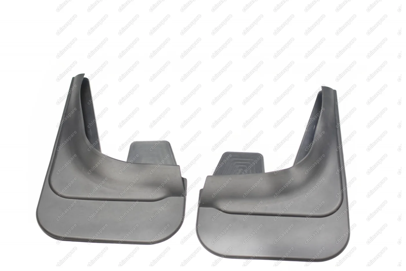 Брызговики универсальные для легковых автомобилей черные (комплект)