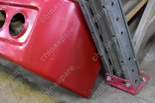 Бампер железный красный на самосвал HOWO (уценка)