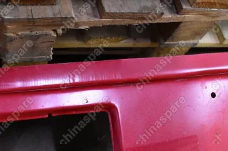 Бампер железный красный на самосвал HOWO (уценка)