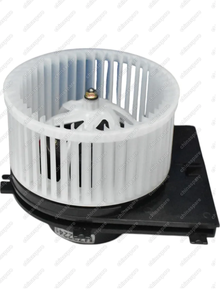 Мотор отопителя Skoda Octavia / Volkswagen Golf 1997- (уценка)