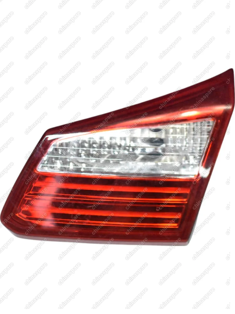 Фонарь задний внутренний правый Chery Tiggo 5 (уценка)