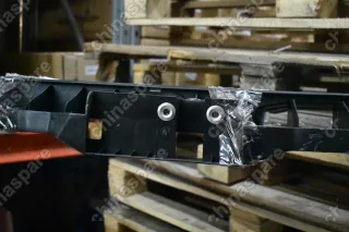 Рамка радиатора Geely Atlas (уценка)