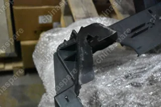 Рамка радиатора Geely Atlas (уценка)