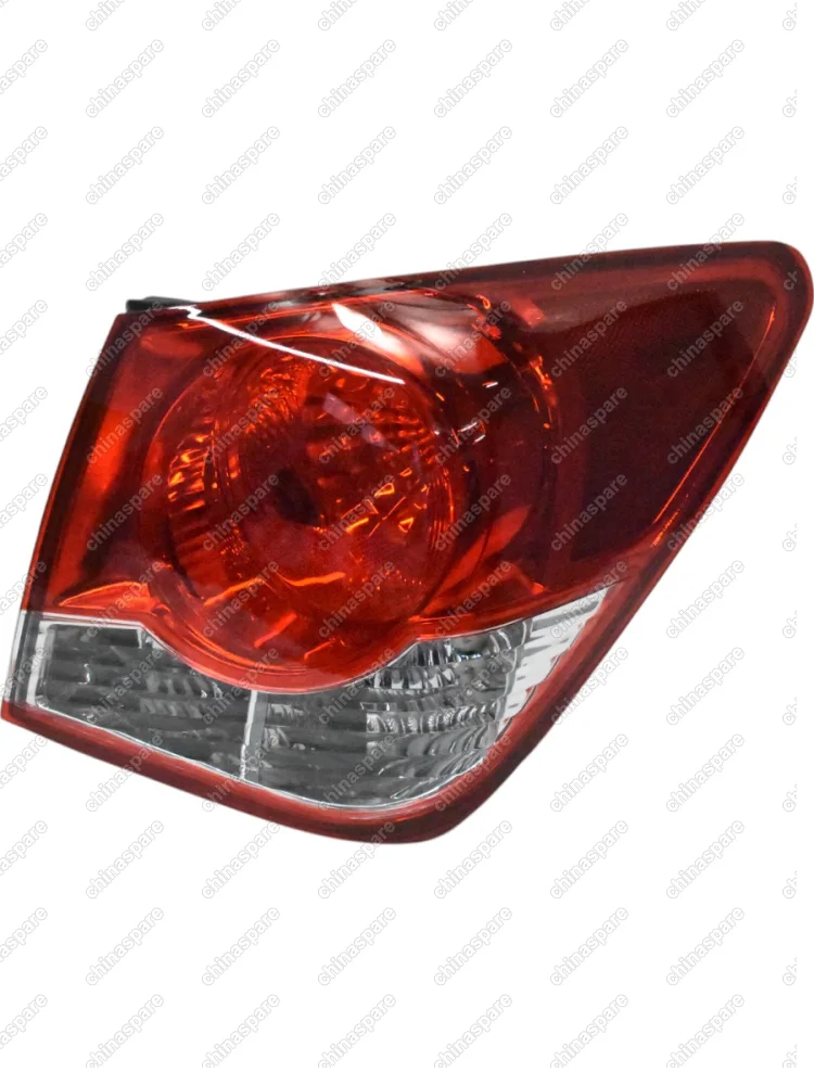 Фонарь задний Chevrolet Cruze 09-15 (Справа / 4D SED)
