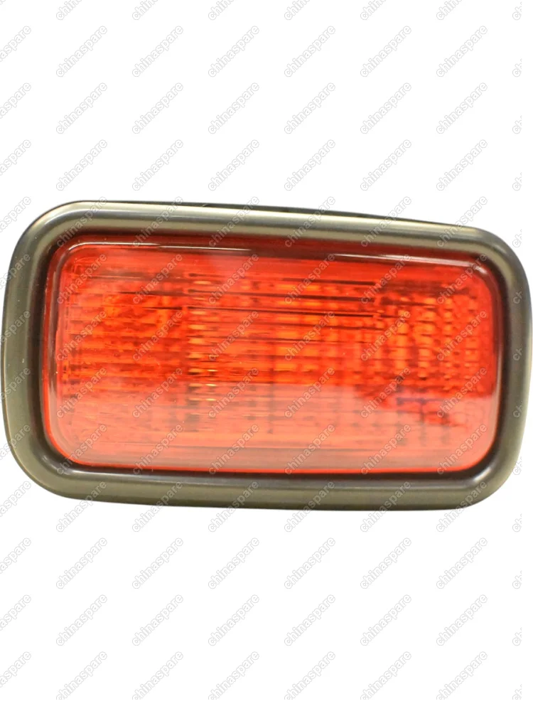 Фонарь правый задний в бампер для Митсубиси Лансер 9 2003-2007 с оправой SAT ST-214-4001R, oem MN186328