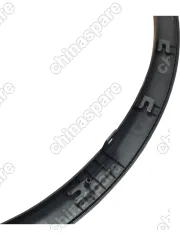 Молдинг переднего крыла правый Geely Atlas