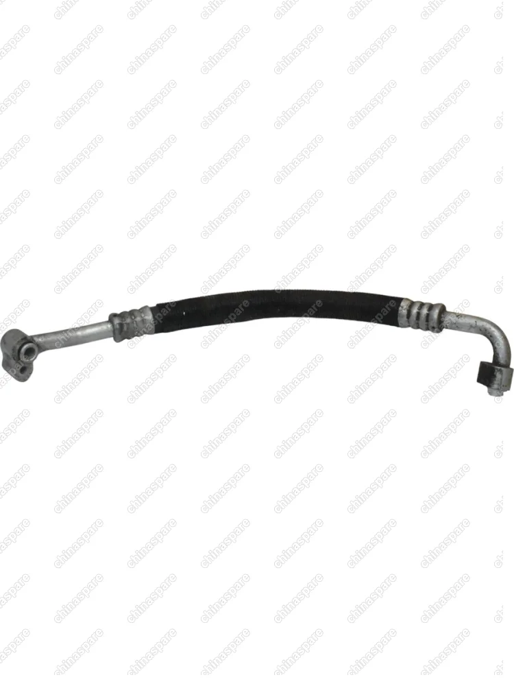 Трубка компрессора кондиционера выходная Geely MK (уценка)