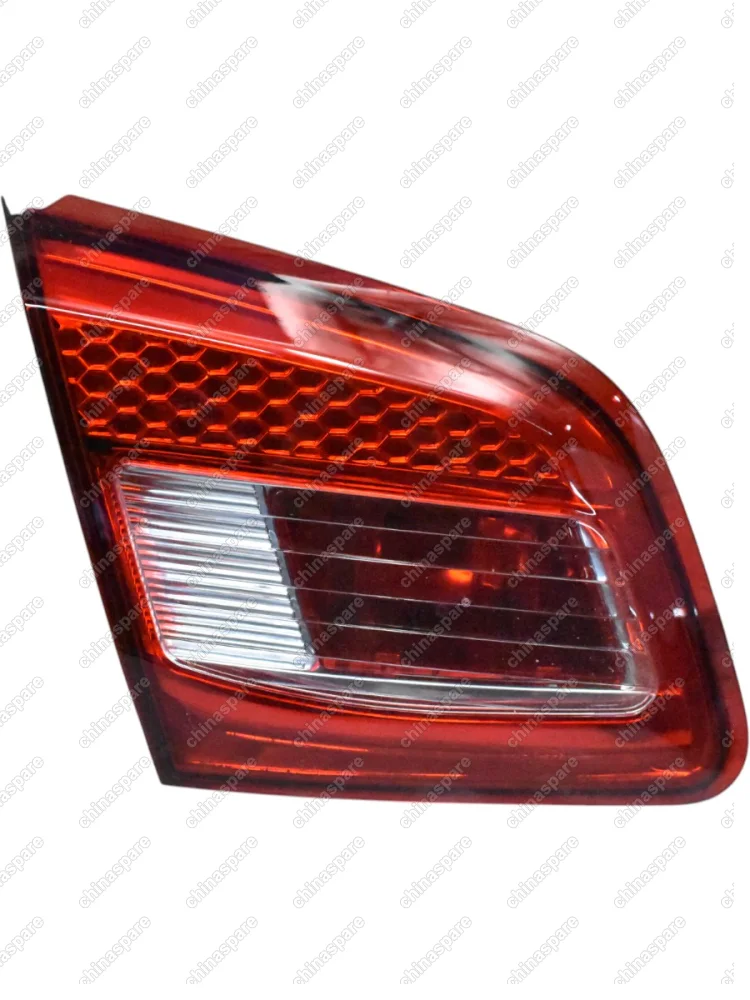 Фонарь задний левый (внутренний) FAW V5 (уценка)