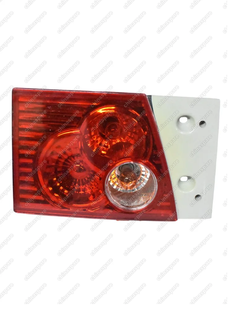 Фонарь задний левый (внутренний) Chery Amulet (уценка)