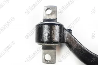 Рычаг передней подвески средний левый (кривой) в сборе Brilliance M1, M2