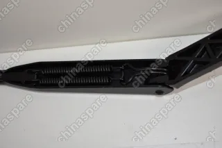 Рычаг стеклоочистителя правый Brilliance M1, M2