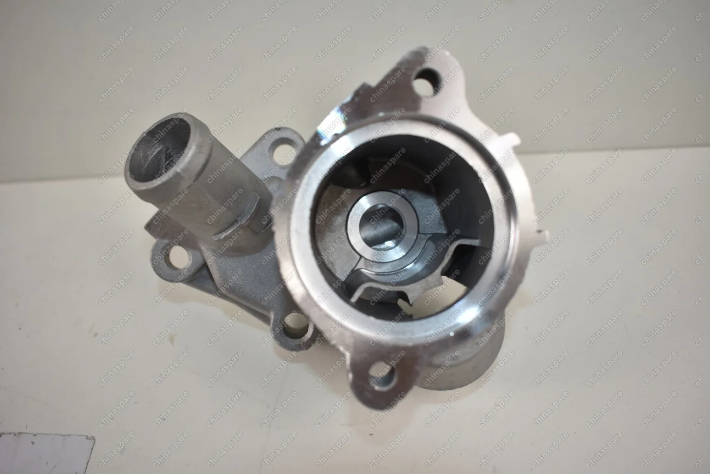 Корпус термостата в сборе BYD F3, F3R 71Q1300801