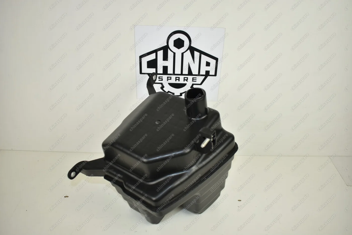 Бачок воздушного фильтра резонансный BYD F3. F3-R