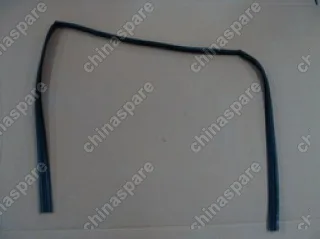 Уплотнитель стекла правой задней двери BYD F3