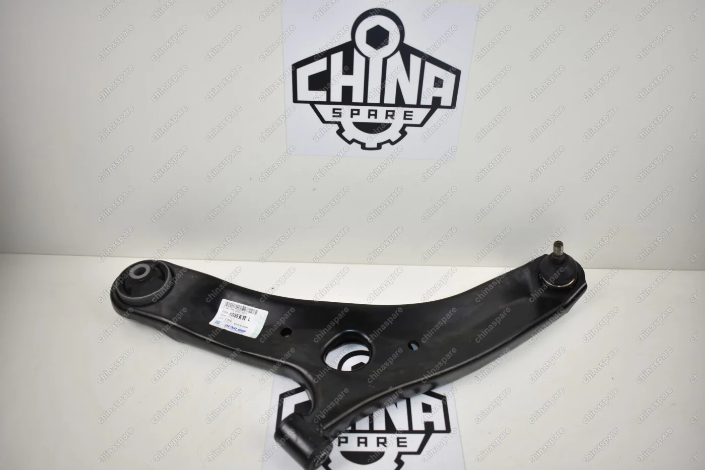 Рычаг передней подвески левый (в сборе) Changan CS35