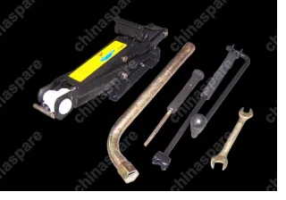 A113900010 Домкрат и набор ключей Chery Amulet