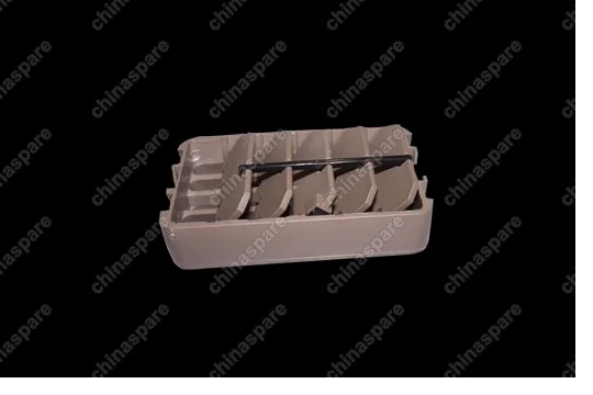 Решетка воздуховода печки лев. Chery Amulet