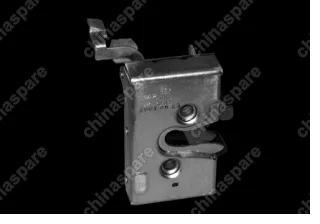 Замок двери передней левой Chery Amulet