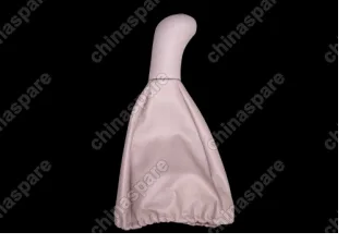 A111703510BF Ручка (чехол) кпп бежевая Chery Amulet