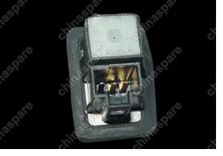 B113700021 Выключатель концевой дверной Chery Amulet