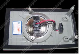 Фонарь задний левый внутренний (на крышке багажника) Chery Amulet