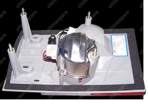 Фонарь задний левый внутренний (на крышке багажника) Chery Amulet