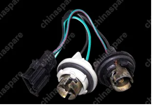 A153773025 Патрон лампы заднего фоноря Chery Amulet
