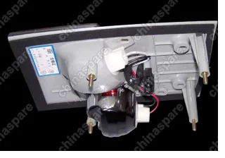 Фонарь задний правый внутренний (на крышке багажника) Chery Amulet