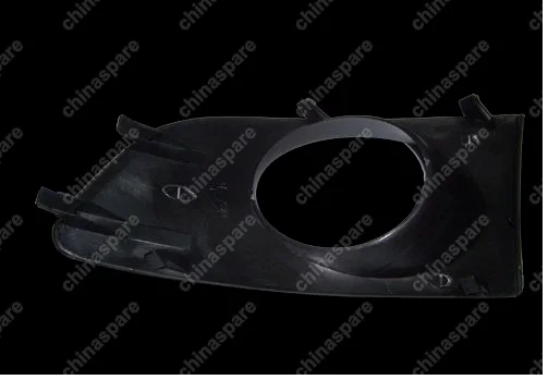 B142803114 Накладка передней правой противотуманной фары Chery Cross Eastar