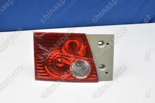 Фонарь задний левый внутренний (на крышке багажника) Chery Amulet