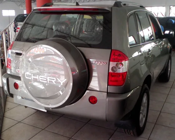 Chery Tiggo T11 и FL: обзор старого кроссовера