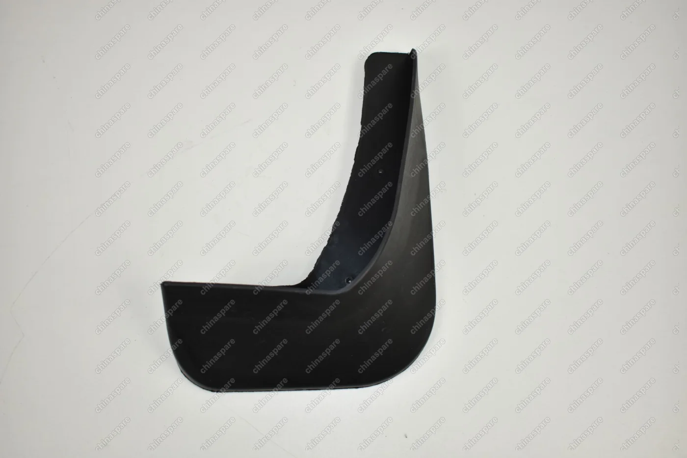 Брызговик задний правый Chery Bonus