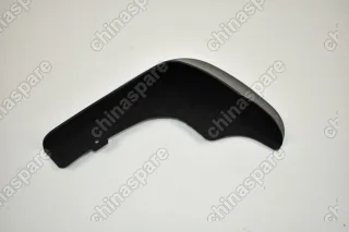 Брызговик передний правый Chery Bonus