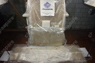 Стекло Ветровое BOBCAT S130 / S150 / S175 / S250 (С отверстием под стеклоочиститель) 894*725